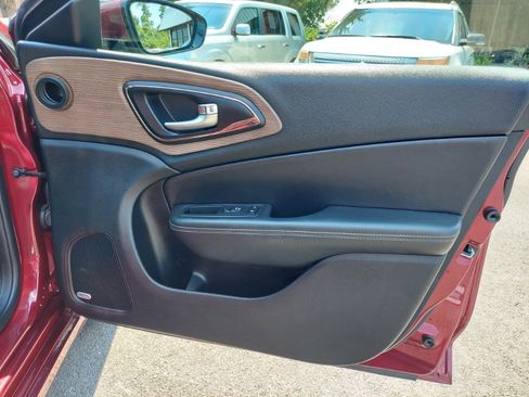 Used 2015 Chrysler 200 C w/ Navigation & Sound Group I image 14