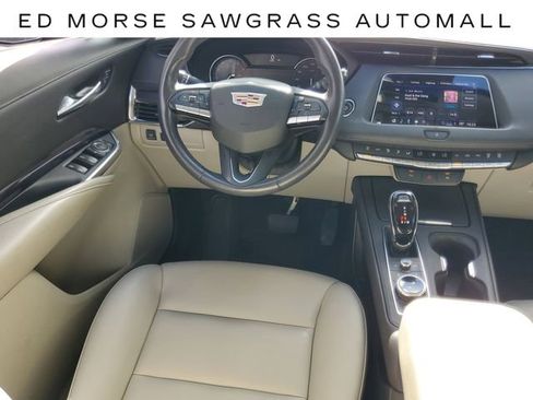 Certified 2023 Cadillac XT4 Luxury w/ Driver Awareness Package image 15