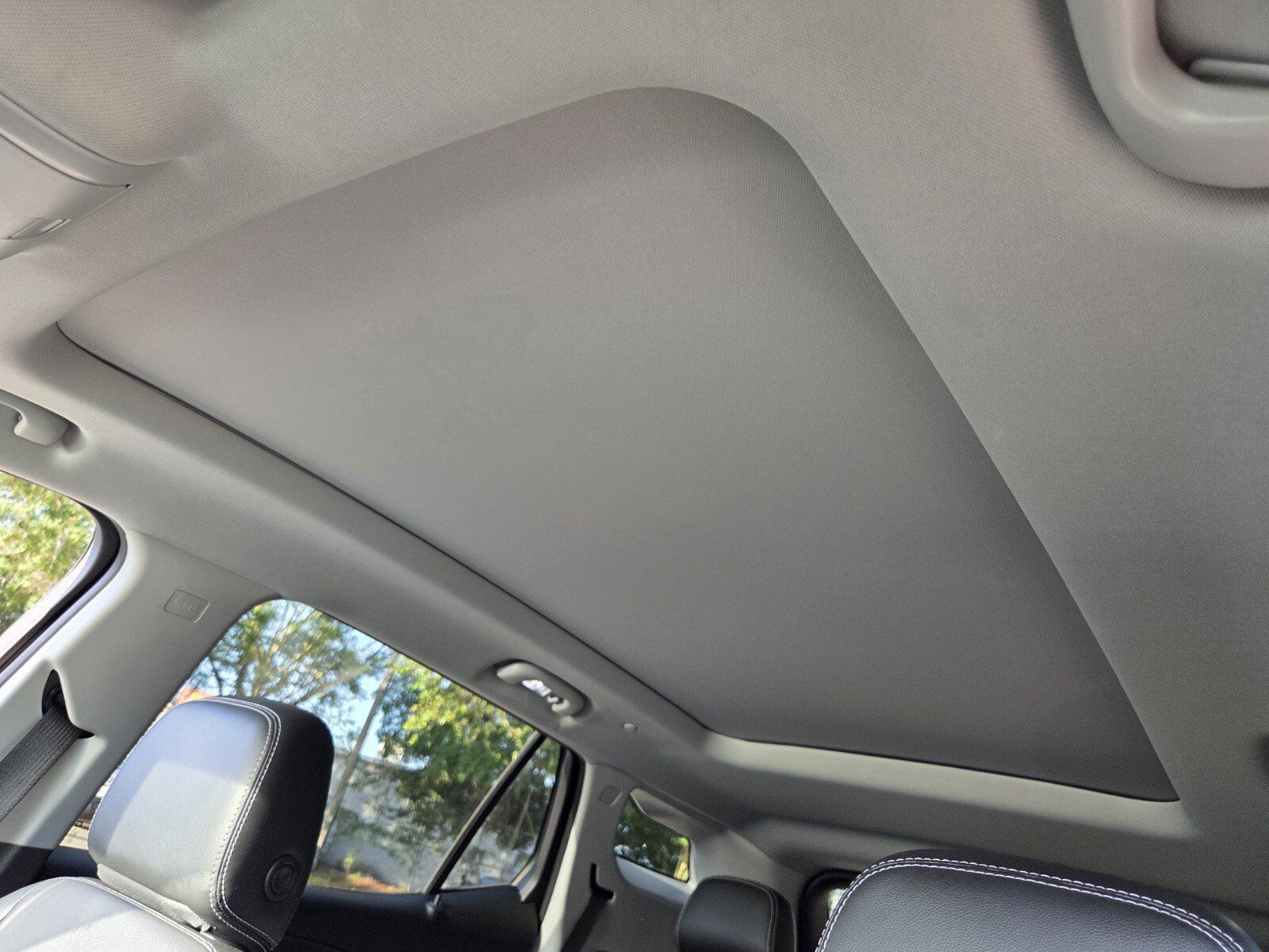Certified 2023 GMC Terrain SLT FWD image 24