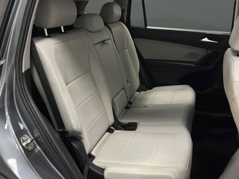 Used 2018 Volkswagen Tiguan SEL image 26
