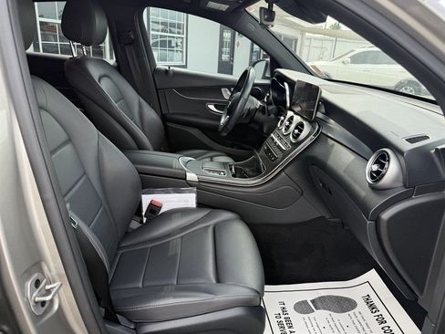 Used 2021 Mercedes-Benz GLC 300 4MATIC Coupe image 11