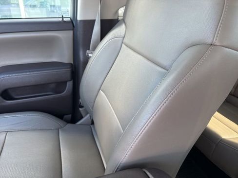 Used 2015 GMC Sierra 1500 SLT w/ SLT Crew Cab Value Package image 41