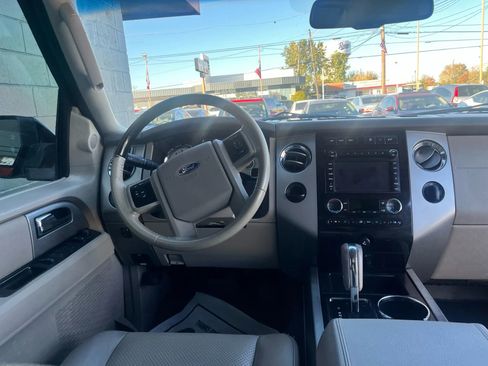 Used 2013 Ford Expedition EL Limited image 12