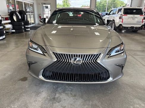 Used 2021 Lexus ES 350 w/ Premium Package FWD image 2