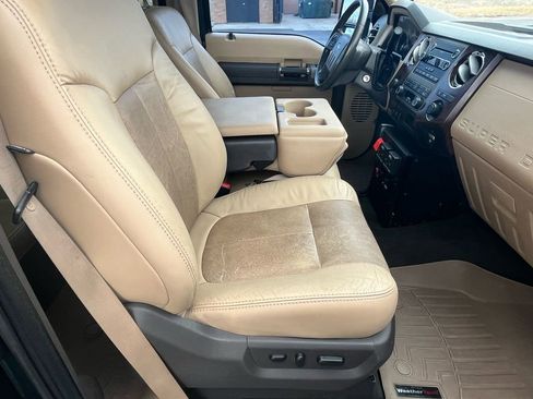 Used 2011 Ford F250 Lariat w/ FX4 Off Road Pkg image 21