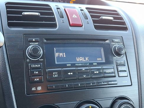 Used 2014 Subaru Crosstrek 2.0i Premium image 18