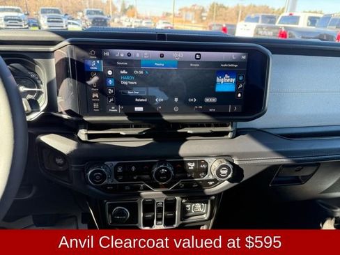 Used 2025 Jeep Wrangler Unlimited Sahara w/ Safety Group image 13