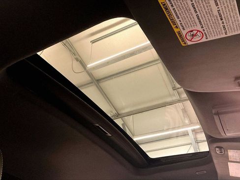 Used 2016 Ford F250 Lariat w/ Lariat Ultimate Package image 21