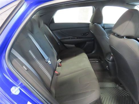 Used 2025 Hyundai Elantra Sport FWD image 29