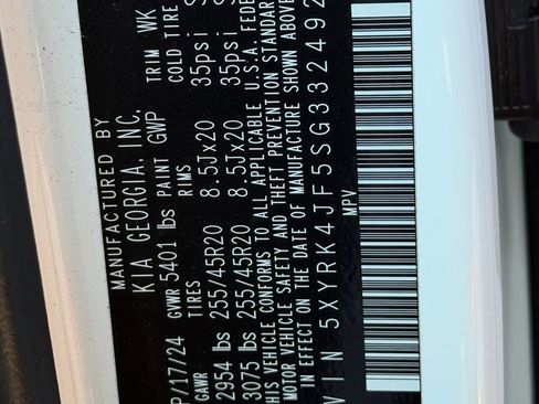 Used 2025 Kia Sorento SX FWD image 14