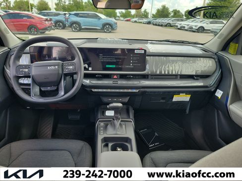 New 2027 Kia Seltos S FWD image 14