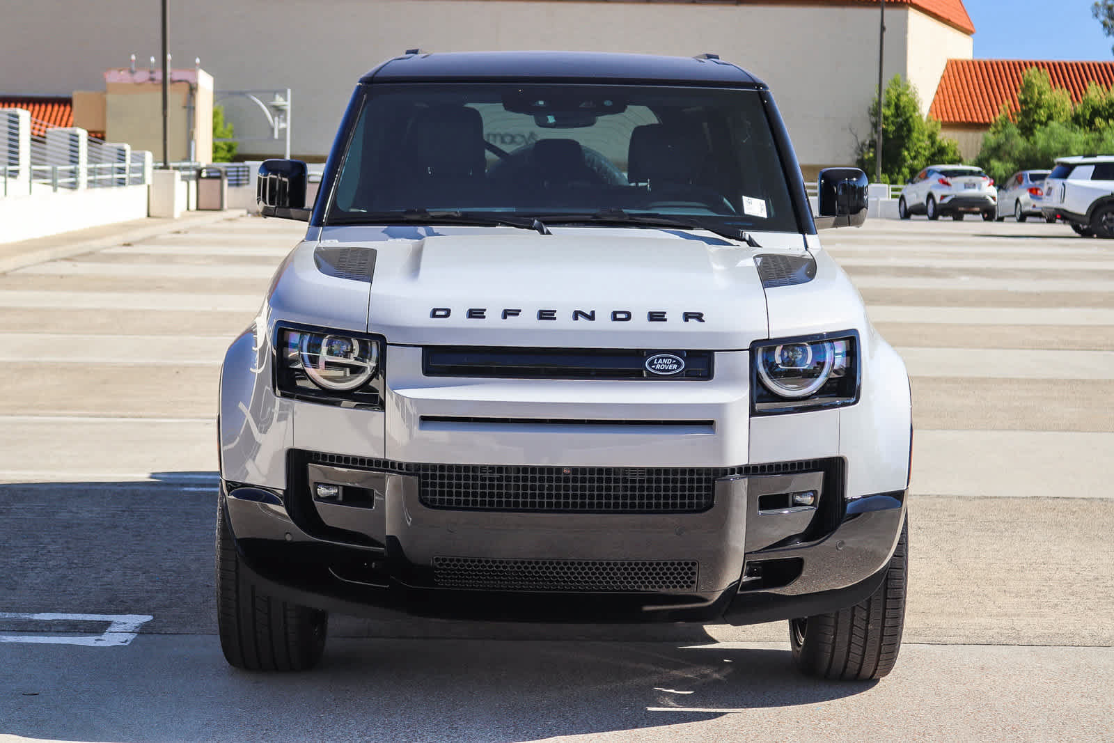 New 2026 Land Rover Defender 110 X-Dynamic SE AWD/4WD image 2