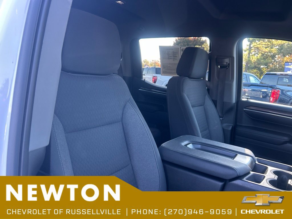 Used 2023 Chevrolet Silverado 1500 LT AWD/4WD image 24
