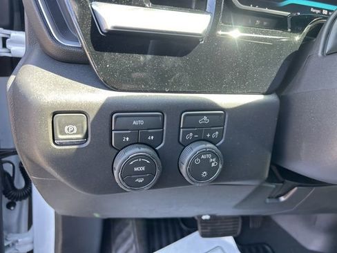 New 2026 Chevrolet Silverado 1500 LT image 17