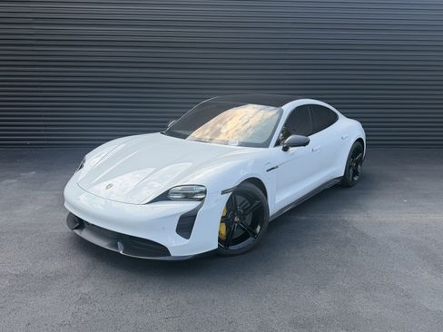 Used 2020 Porsche Taycan Turbo S AWD/4WD image 1