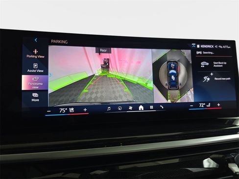 Used 2024 BMW X7 xDrive40i w/ Executive Package image 27