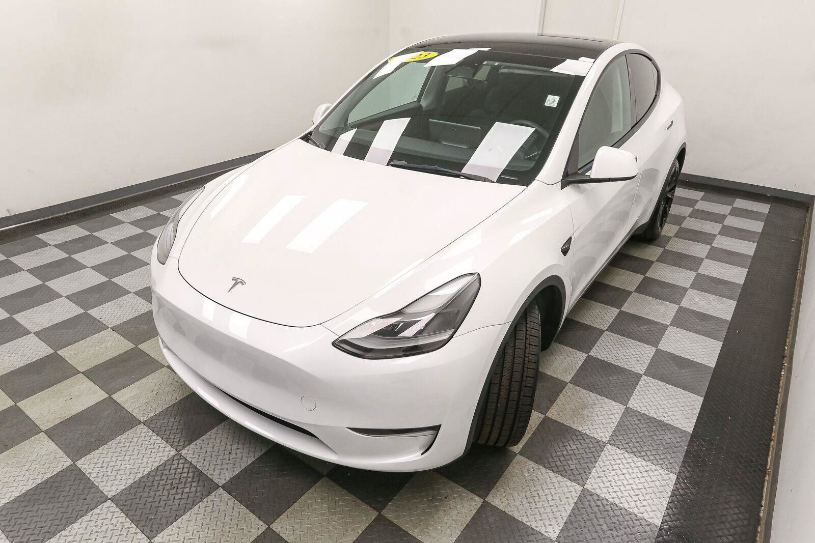 Used 2023 Tesla Model Y Long Range AWD/4WD image 6