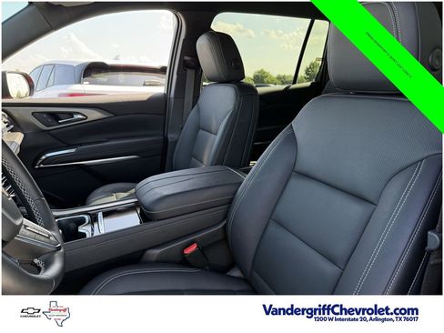 Used 2024 Chevrolet Traverse LT w/ LPO, Floor Liner Package FWD image 21