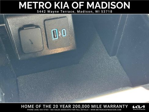 Used 2023 Ford Explorer XLT w/ Class IV Trailer Tow Package AWD/4WD image 26