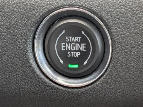 Certified 2025 GMC Acadia Elevation FWD image 31