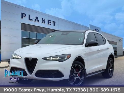 Used 2024 Alfa Romeo Stelvio Veloce image 1