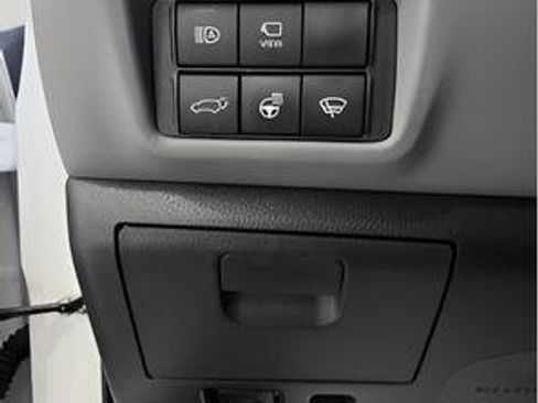 Used 2022 Toyota Highlander Limited image 16