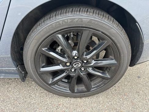Used 2023 MAZDA MAZDA3 s AWD/4WD image 4
