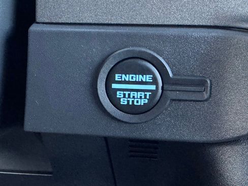 New 2025 Ford Bronco Badlands image 6