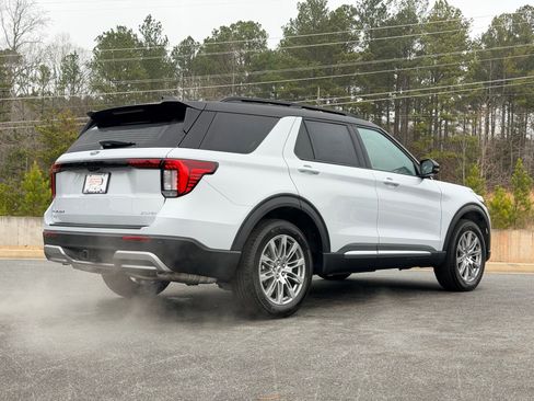 New 2026 Ford Explorer Platinum image 17