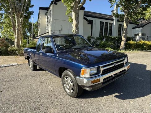 Used 1994 Toyota Pickup DX RWD image 7