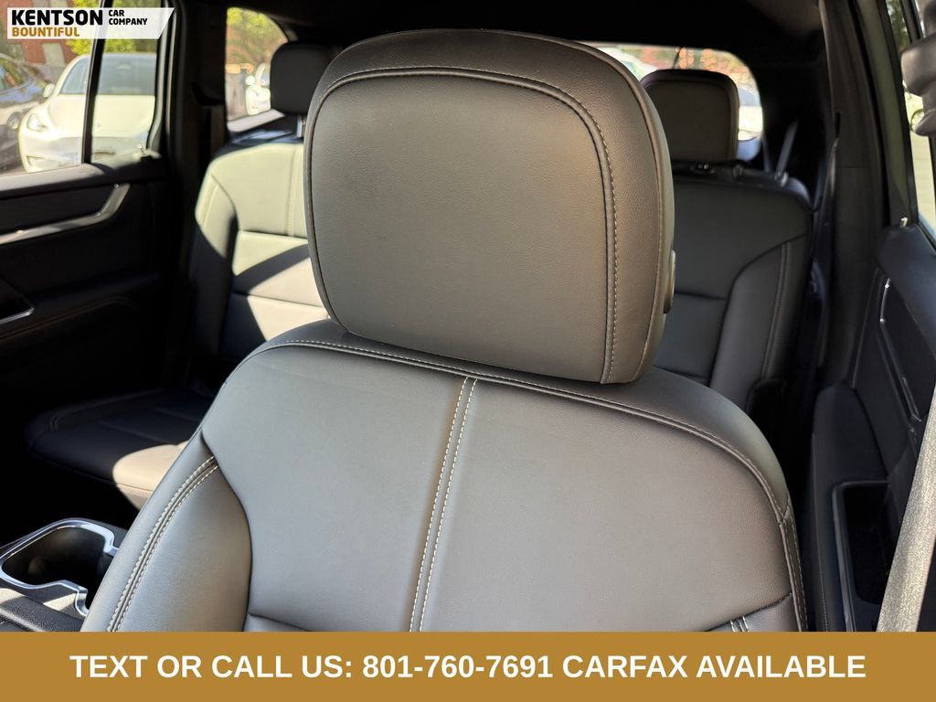 Used 2026 GMC Acadia Elevation w/ Elevation Premium Package AWD/4WD image 27