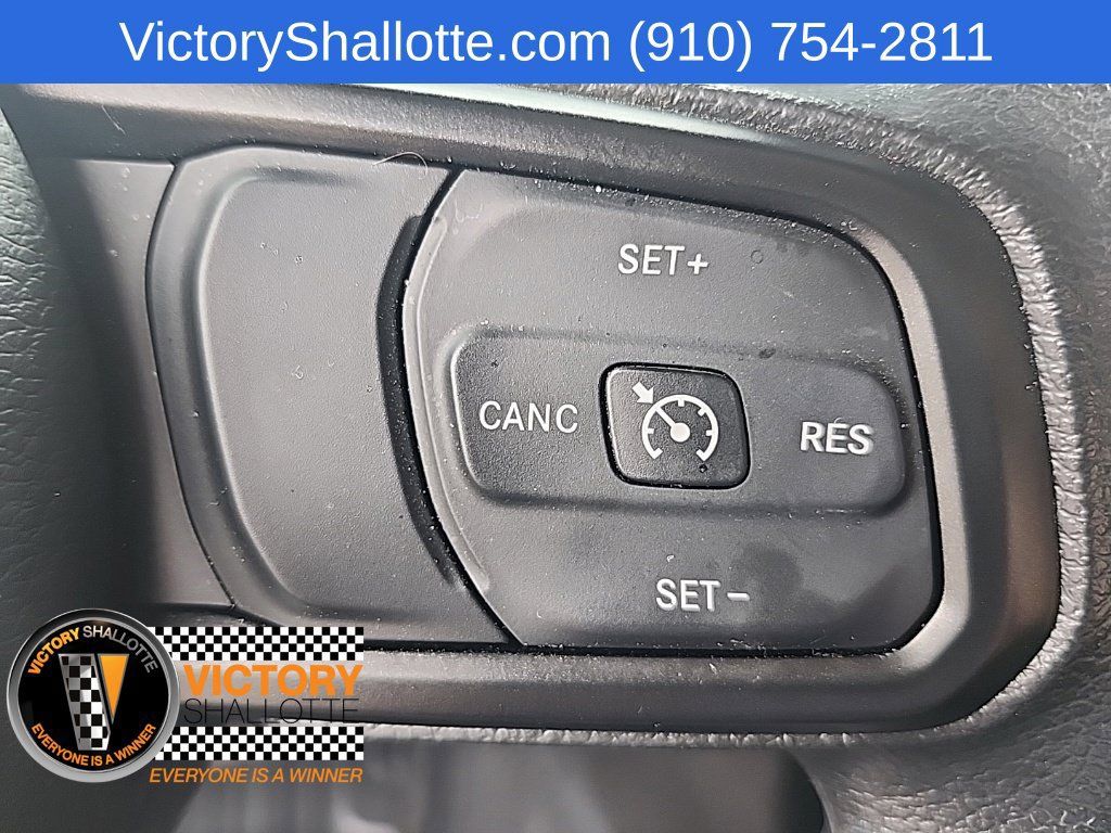 Certified 2025 Jeep Gladiator Sport AWD/4WD image 13