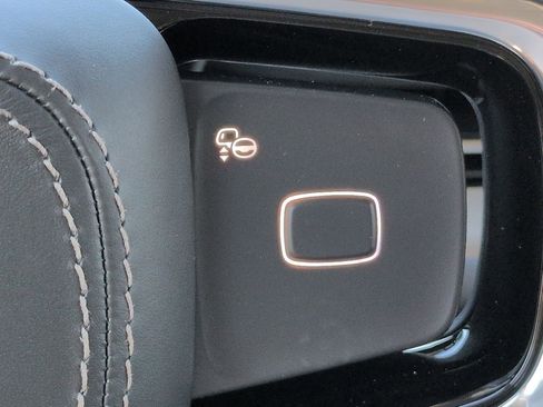 New 2026 Lincoln Navigator Premiere AWD/4WD image 24