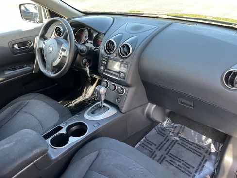 Used 2014 Nissan Rogue S w/ Convenience Package FWD image 28