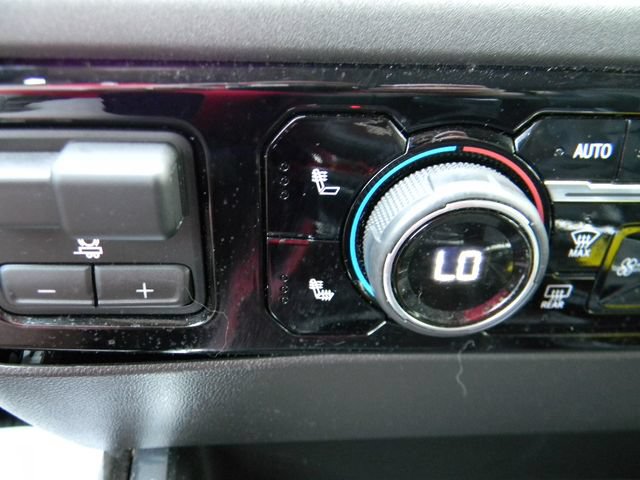 Used 2022 Chevrolet Silverado 1500 LT Trail Boss w/ LT Trail Boss Premium Package AWD/4WD image 17