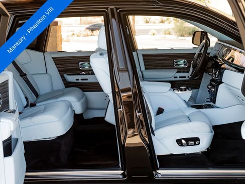 Used 2023 Rolls-Royce Phantom Sedan w/ The Phantom Package RWD image 35