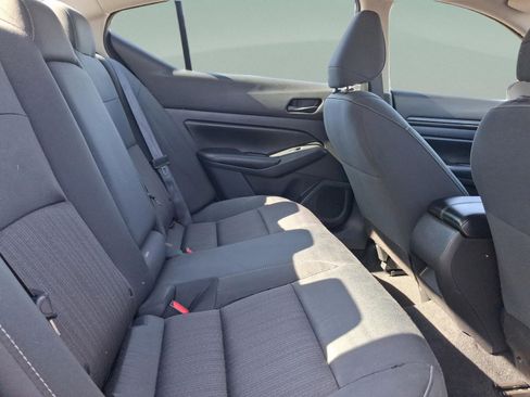 Used 2024 Nissan Altima 2.5 S FWD image 29