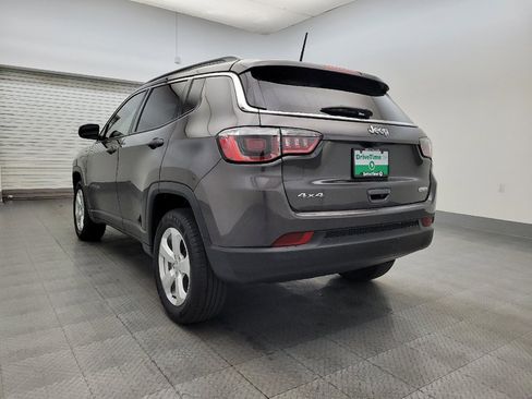 Used 2018 Jeep Compass Latitude AWD/4WD image 5