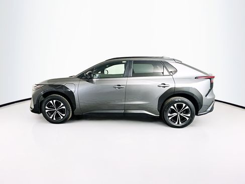 Used 2024 Toyota bZ4X XLE w/ Weather Package image 4