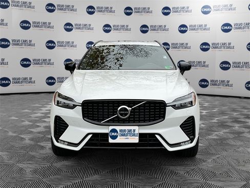 Certified 2023 Volvo XC60 B5 Plus w/ Climate Package image 8