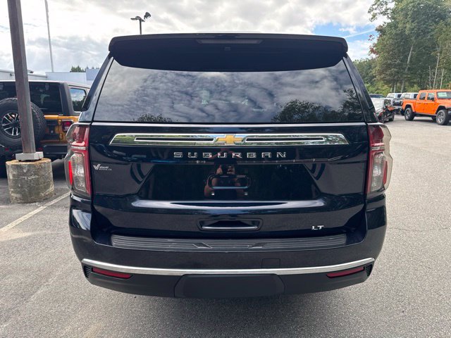 Used 2022 Chevrolet Suburban LT w/ LT Signature Package AWD/4WD image 6