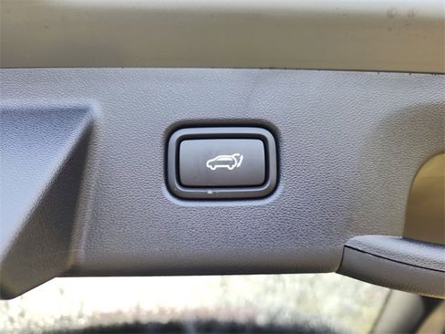 New 2025 Hyundai Tucson Limited image 9