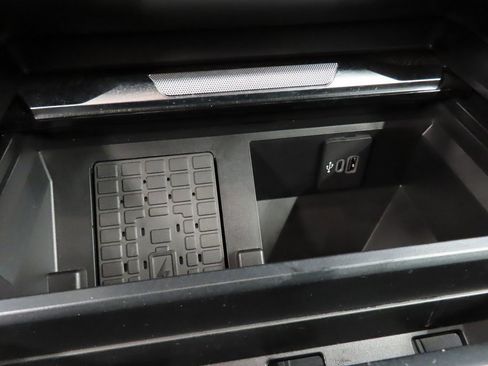 Used 2025 Ford F250 Platinum image 75