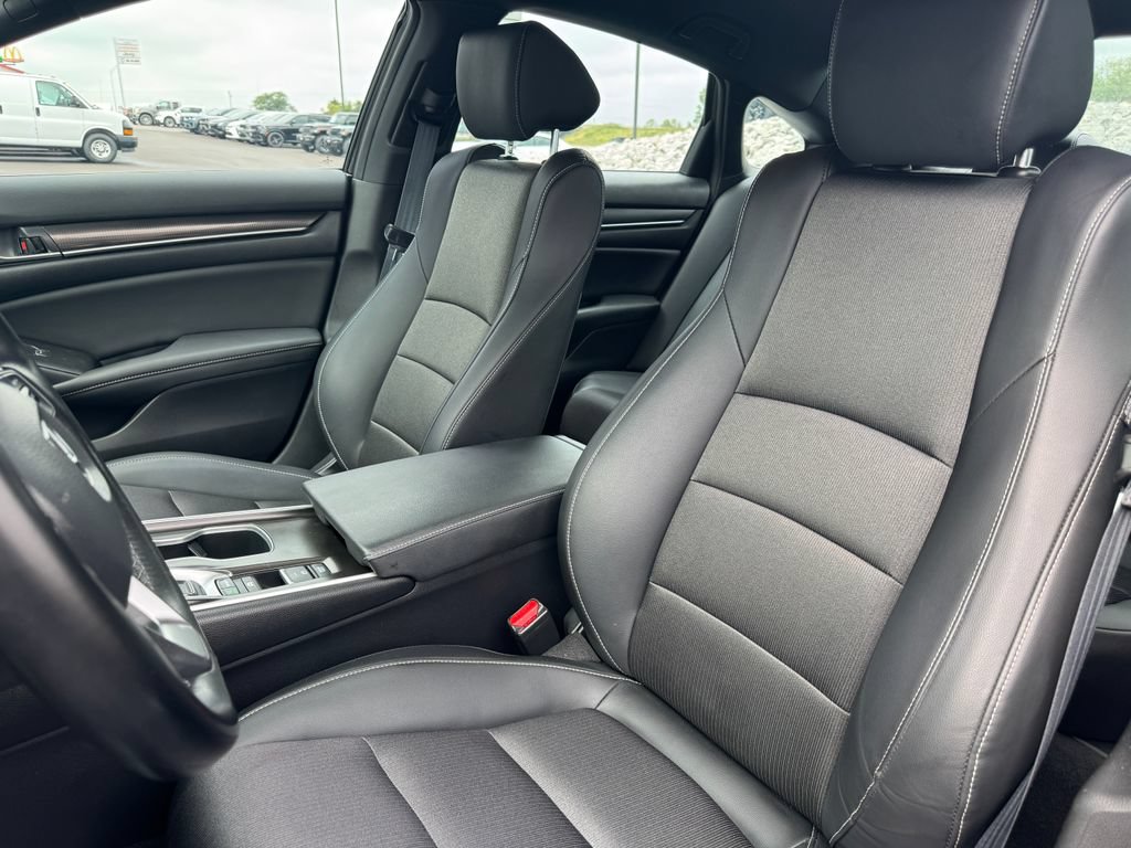 Used 2022 Honda Accord Sport image 16