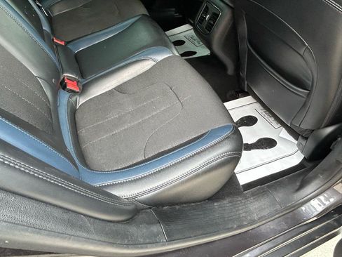 Used 2016 Chrysler 200 S AWD/4WD image 11
