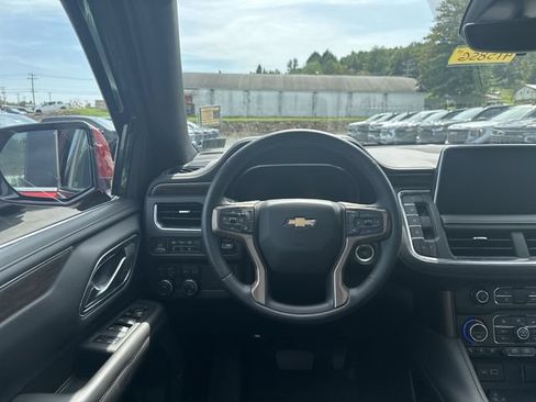 Used 2023 Chevrolet Tahoe High Country AWD/4WD image 13