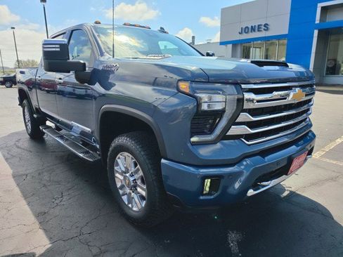 Used 2025 Chevrolet Silverado 2500 High Country image 7