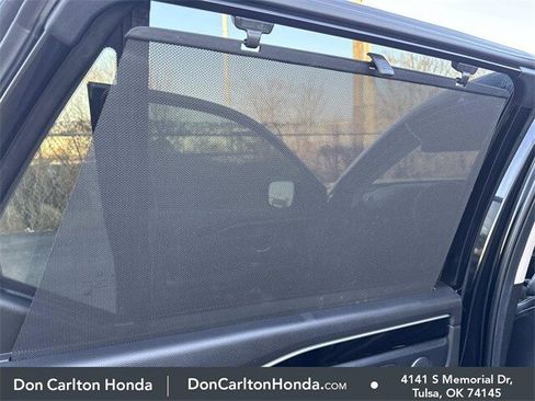 Used 2025 Honda Pilot EX-L image 17