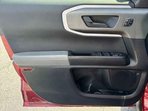 Used 2025 Ford Bronco Sport Badlands image 10