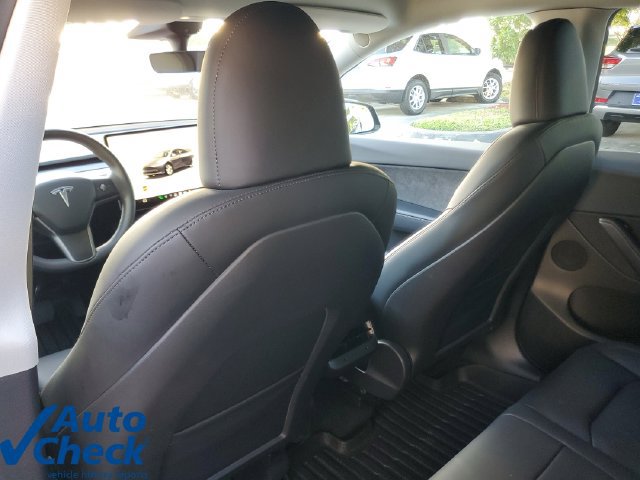 Used 2022 Tesla Model Y Long Range AWD/4WD image 12